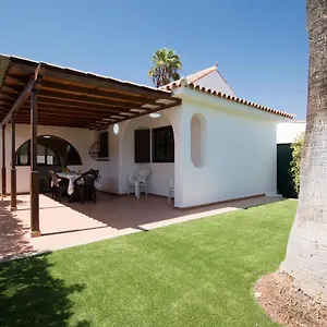 bungalow-serenity-garden-san-bartolome-de-tirajana-gran.in-canary-islands.com/