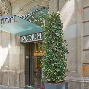 https://nh-collection-barcelona-podium.catalonia-hotels.com